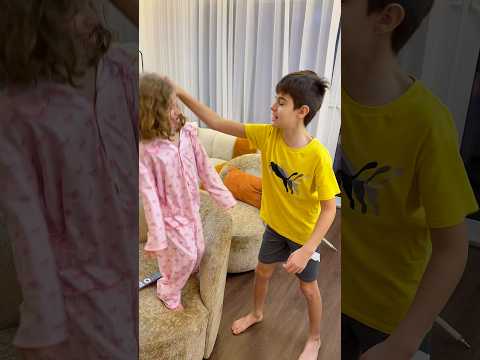 خلودة وصفا على ترند (انا بطلع انت بتنزل)😂