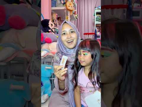 Ternyata moana beli emas untuk ini! #riaricis #moana