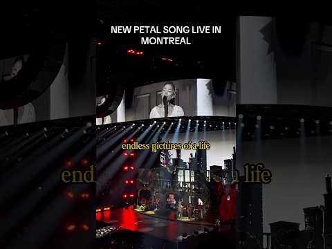 Ariana Grande debuts NEW song in Montreal