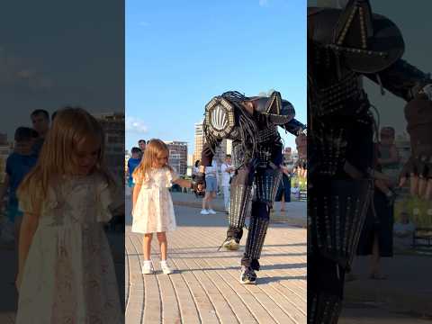 LITTLE GIRL TEACHING SHUFFLE 😍😨 40M SUBSCRIBERS 🥳🥳