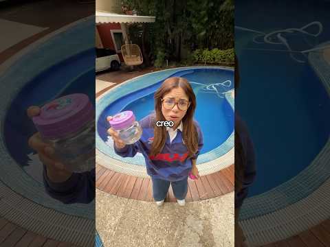 ME SALIÓ ESTO EN UN FRASCO VACÍO
