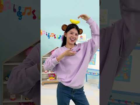 Move & Groove to the Monkey Banana Song with Melody 🐒 #hellomelody #learntodance