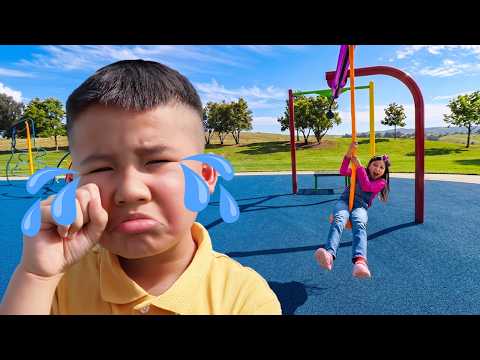 Kaden And Eva’s Taking Turns Water Park Challenge