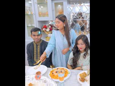 বিয়ে বাড়ির খাবার খাচ্ছে জামাই বউ 👰🏻🤵🏻‍♂️ #rakibhossain