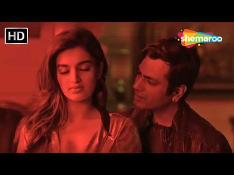 तू कहेगी तो प्लास्टिक की सर्जरी करवाके यंग लौंडा बन जाऊंगा | Nawazuddin & Nidhhi Agerwal Romance 😍😱