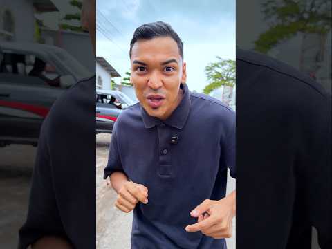 LE ROBE A UN POLICIA #comedia