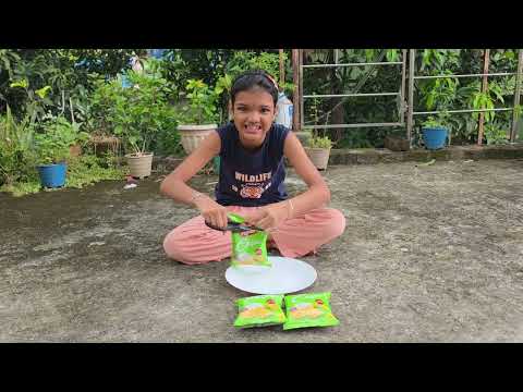 কৃতিকা Chips খাবারের প্যাকেট এর ভিতর থেকে কি কি নতুন Gift পেলো 😭😭😭@Kritika Channel 