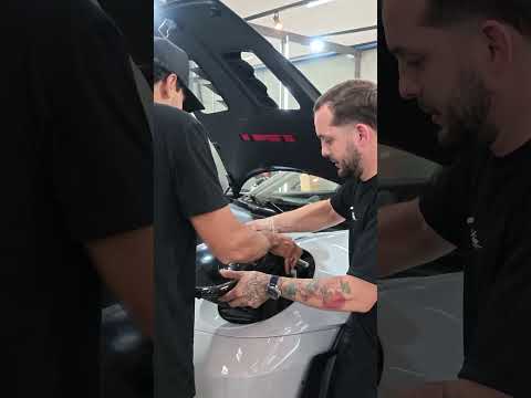DESMONTARAM A PORSCHE INTEIRAA