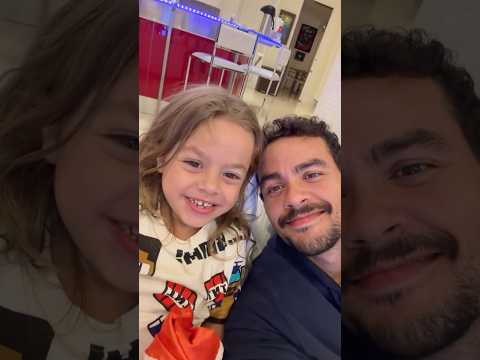 Filho do Luccas neto tem vergonha dele 🤣