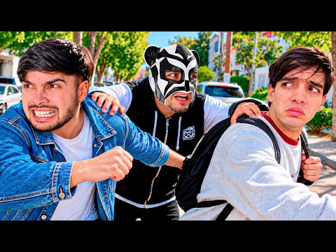 NO DEJARÉ que YOLO AVENTURAS MUERA !!