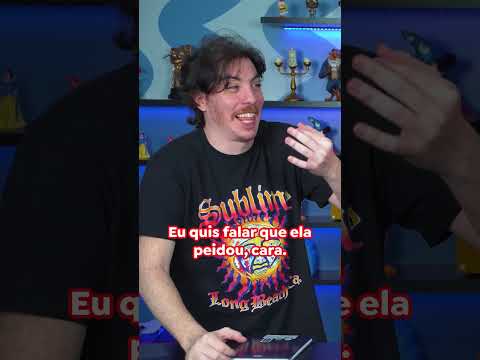 ELA TAVA SENTADA AQUI...