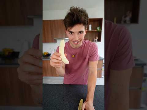 Cuál es la forma más RÁPIDA de comer un plátano?🍌🤔😂