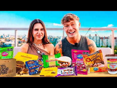 MI AMIGA MEXICANA PRUEBA DULCES ARGENTINOS!