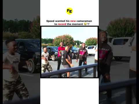 Speed wanted his cameraman to record this 😂😭