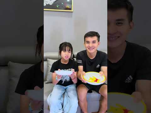 Mẹ ơi, cho con ăn với 🤣👧🏻🎂 Please mom #shorts