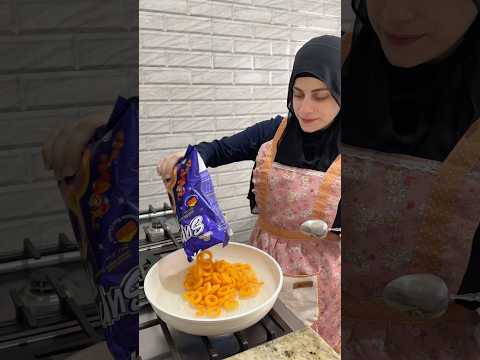 شيبس بل ماء😂😂 ام سيف ونانو