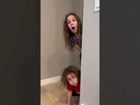 Daddy Makes Sierra & Rhia Feel Safe from Strange Noises - Role Play