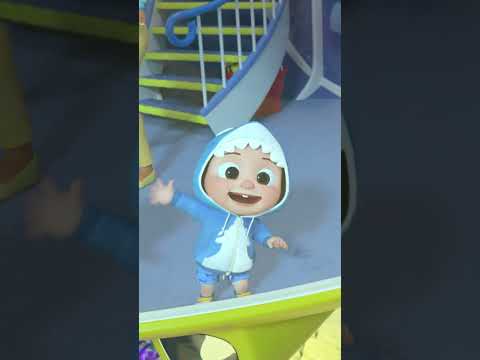 Lagu Kapal Selam Bayi Hiu! 🦈 Bernyanyi Bersama Lagu Anak CoComelon #kids #shorts