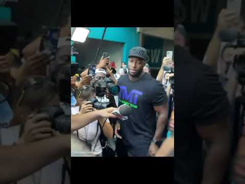 #Jake Poul #mayweather. OMG  Jake took his hat 🤠 🤣#shorts #funny