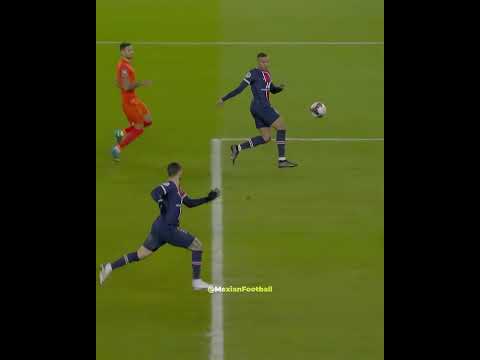 Unselfish teammates + Ronaldo 😆