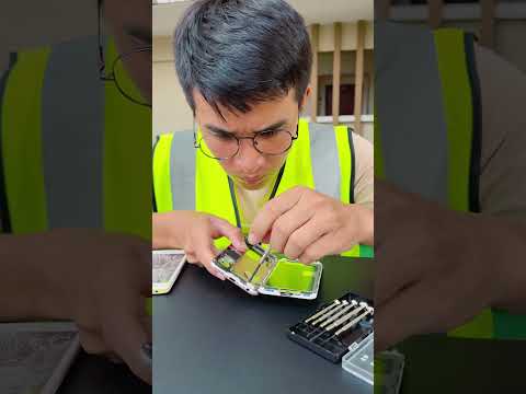 SH - Anh sửa điện thoại xui xẻo và cô bé dễ thương || The unlucky phone repairman #shorts