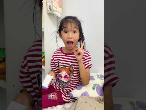 ACC - Em gái chữa bệnh cho người chị || The younger sister treats her older sister's illness.