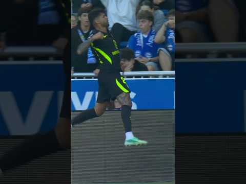 La asistencia de Álex Baena o el gol del Cuti 🫣