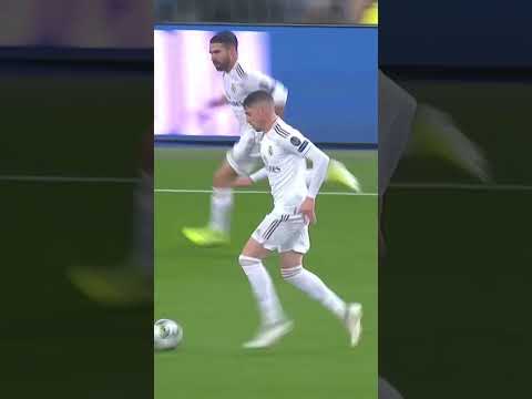 Beautiful football 😍