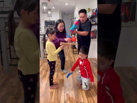 Sibling fight 😱🤣