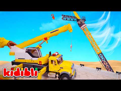 Oyuncak vinç inşaat sahasının tam ortasına düşüyor! 🏗️😱