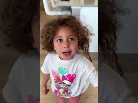 Rhia Learns to Clean Up Her Mess - Role Play