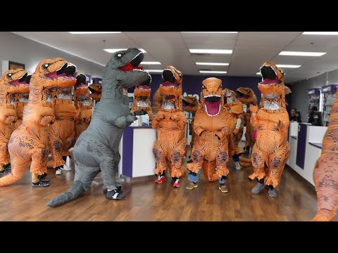 Salimos de Compras con 100 Dinosaurios