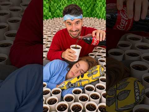 He LLENADO toda la HABITACIÓN de mi NOVIA con VASOS