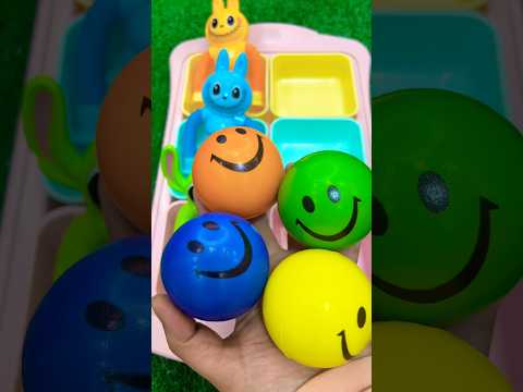 قول بابا لا 🙅‍♂️ تشتكي لماما كورتي ضائعة بابا اشترهالي جديد 🆕 وانا ضيعتها لبعيد زعلان 🙍‍♂️ كتير