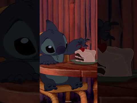 Stitch se comió TODO el pastel  🎂💙