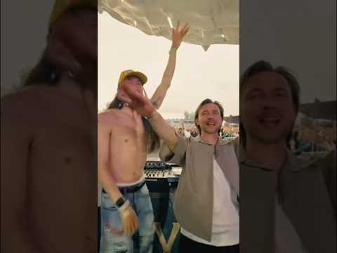 @lucasandsteve and @SteveAoki at @tomorrowland 😍🦋