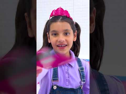 Ellie's Mystery Surprise Toys Saves the Day!