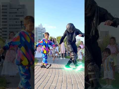 ASTRONOMIA 🤯 LITTLE BOY TEACHING DANCE 😱🔥 NEON MODE !!