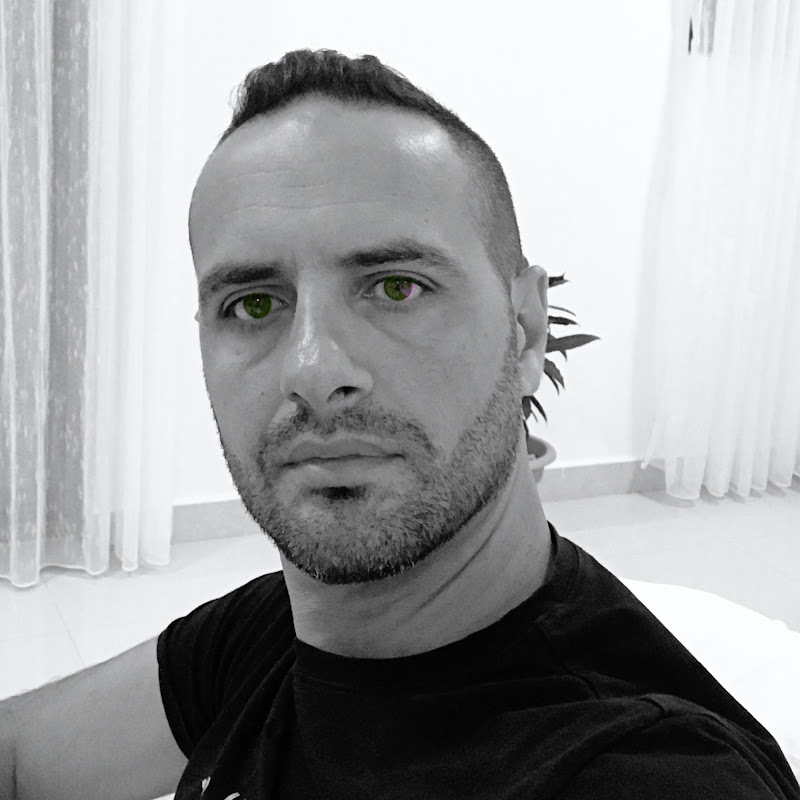 Toniox YouTube channel avatar