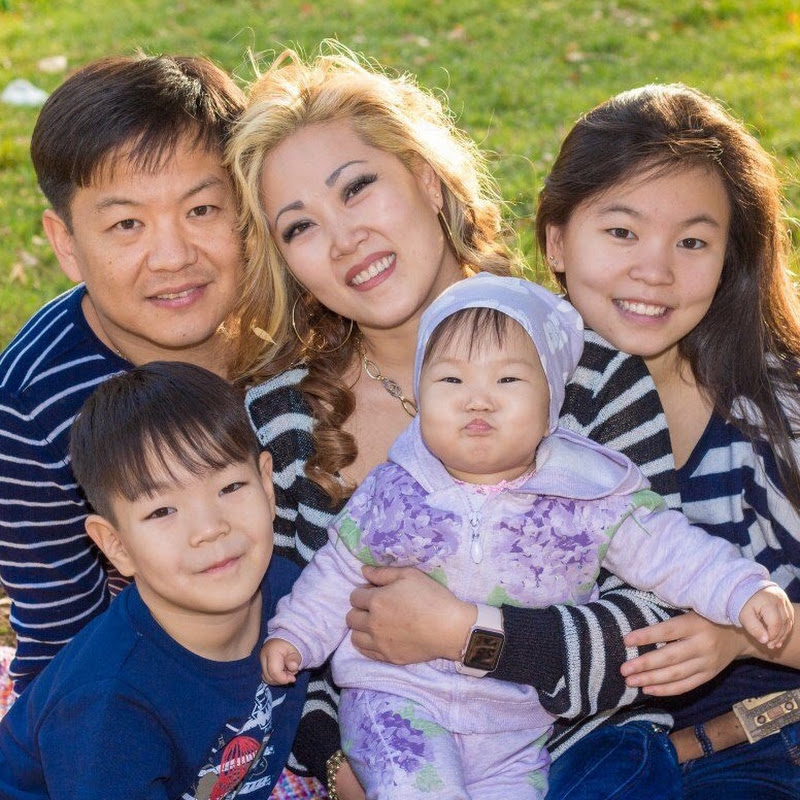 LeoNata Family YouTube channel avatar