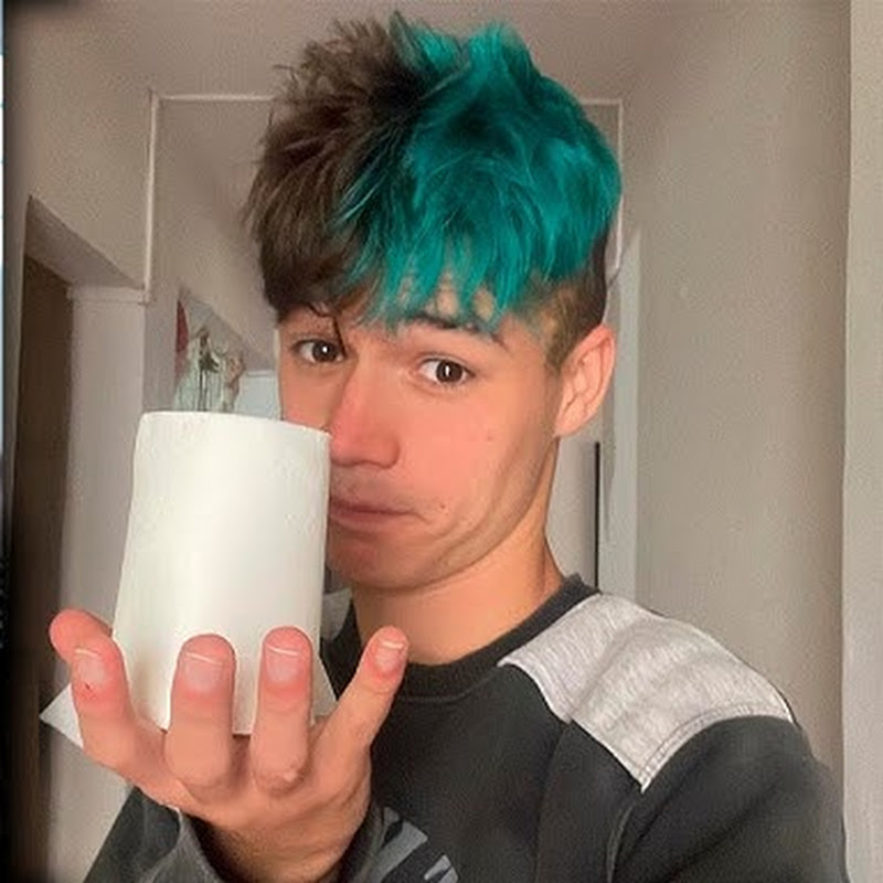 benja calero YouTube channel avatar
