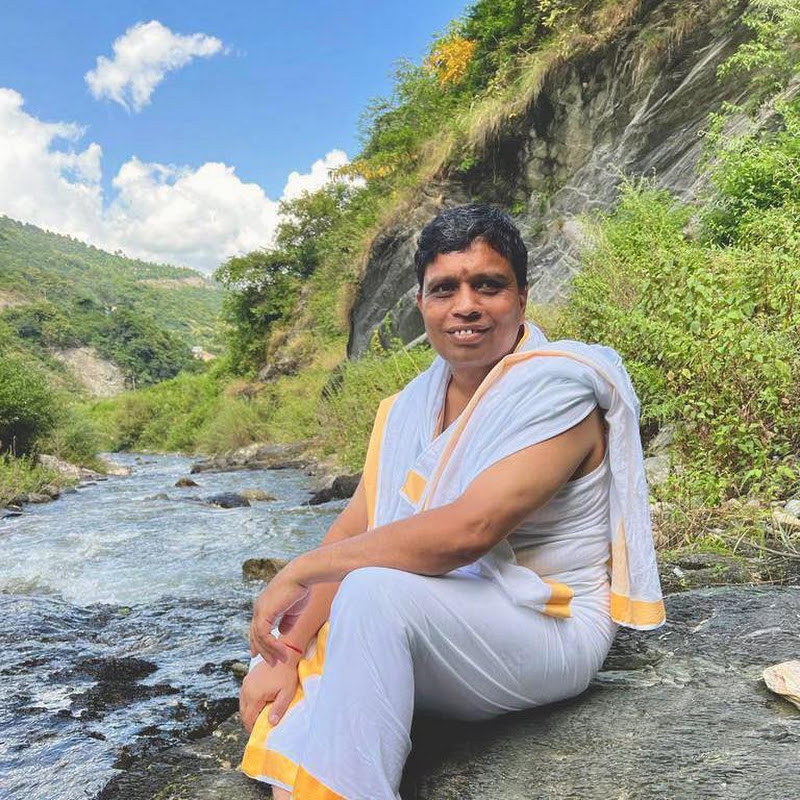 Acharya Balkrishna YouTube channel avatar